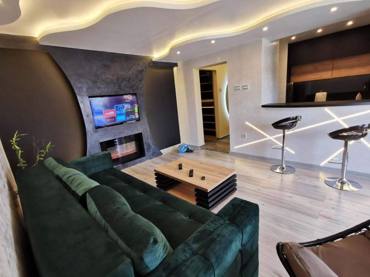 Brend New Luxurious Apartment In Downtown With Free Parking Novi Sad Luaran gambar