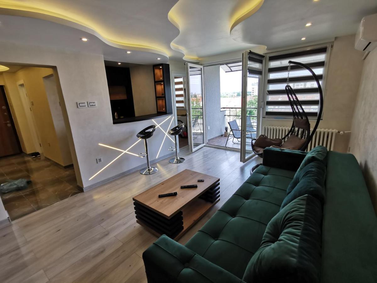 Brend New Luxurious Apartment In Downtown With Free Parking Novi Sad Luaran gambar