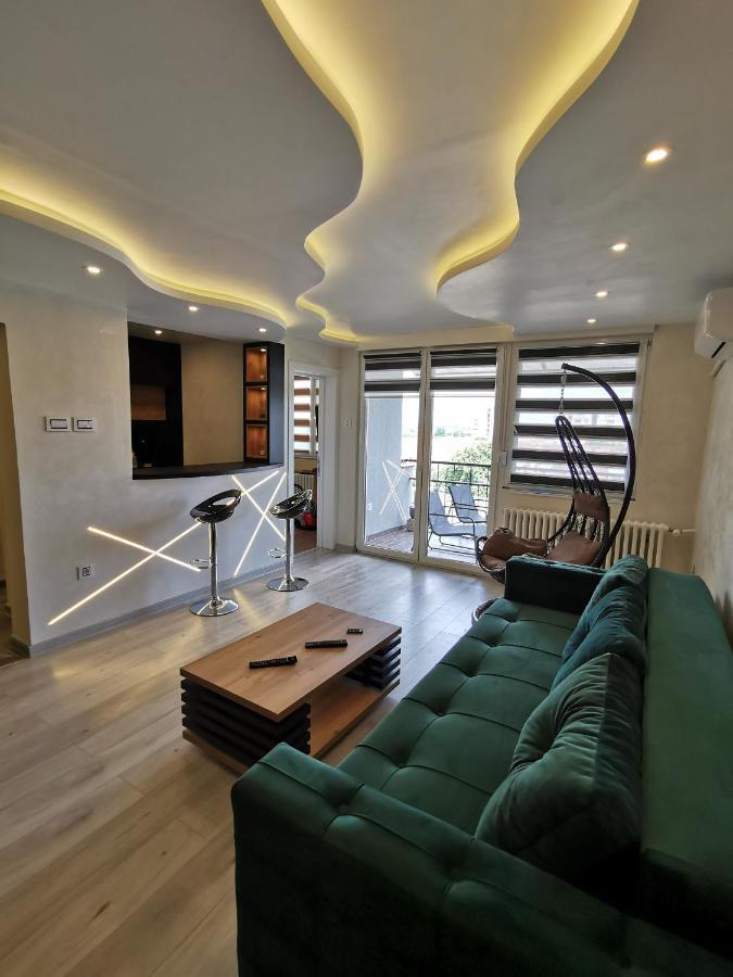 Brend New Luxurious Apartment In Downtown With Free Parking Novi Sad Luaran gambar
