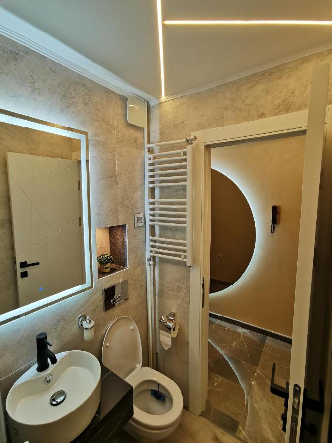 Brend New Luxurious Apartment In Downtown With Free Parking Novi Sad Luaran gambar