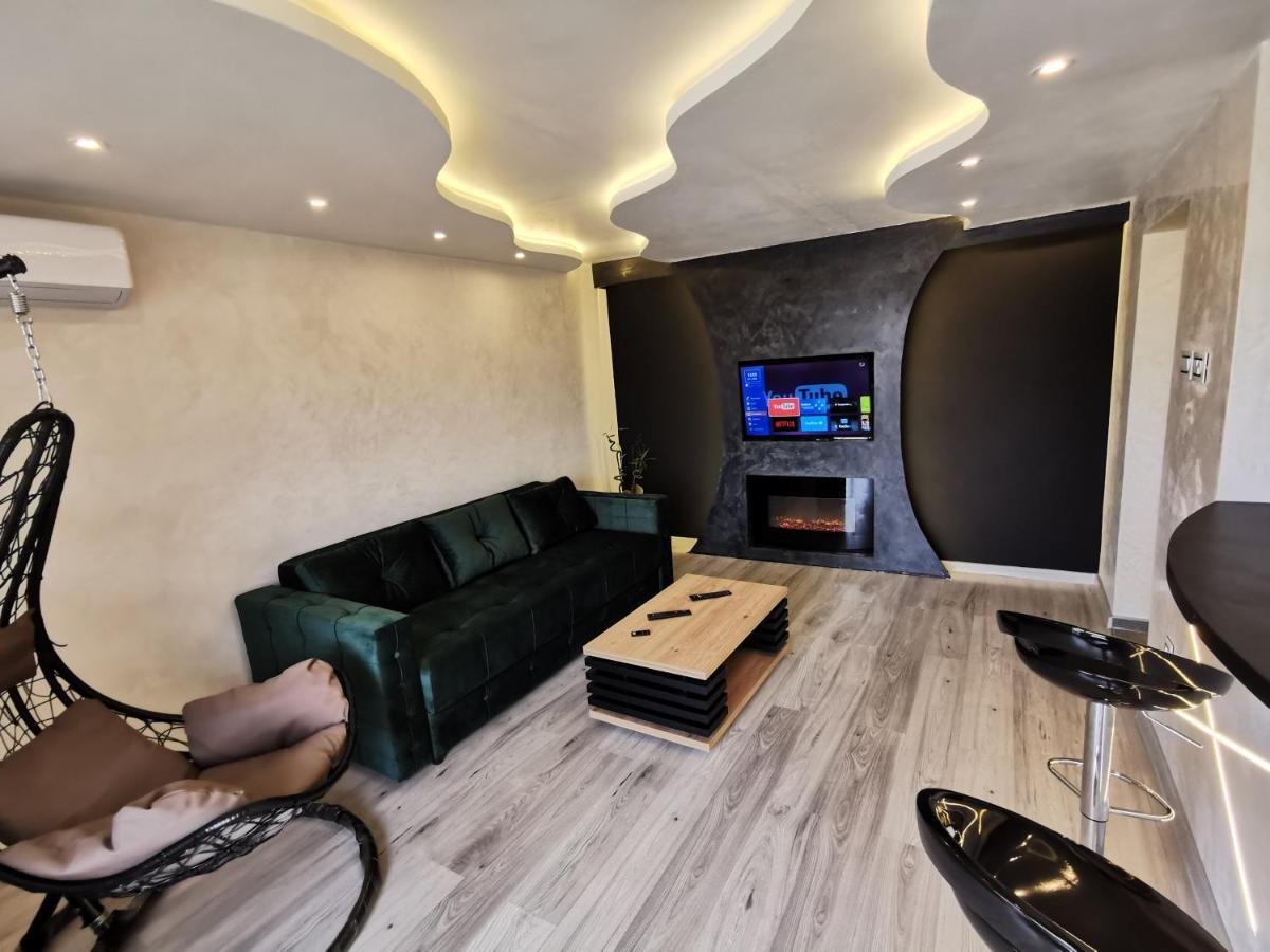 Brend New Luxurious Apartment In Downtown With Free Parking Novi Sad Luaran gambar