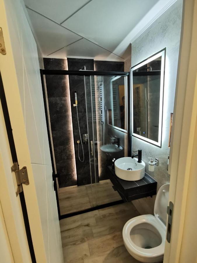 Brend New Luxurious Apartment In Downtown With Free Parking Novi Sad Luaran gambar