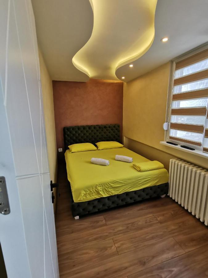 Brend New Luxurious Apartment In Downtown With Free Parking Novi Sad Luaran gambar